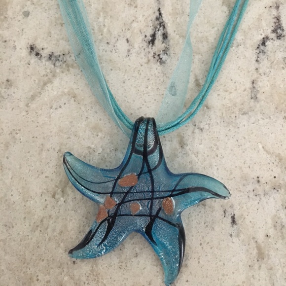 🌻Venetian Murano glass starfish pendant - Picture 3 of 8